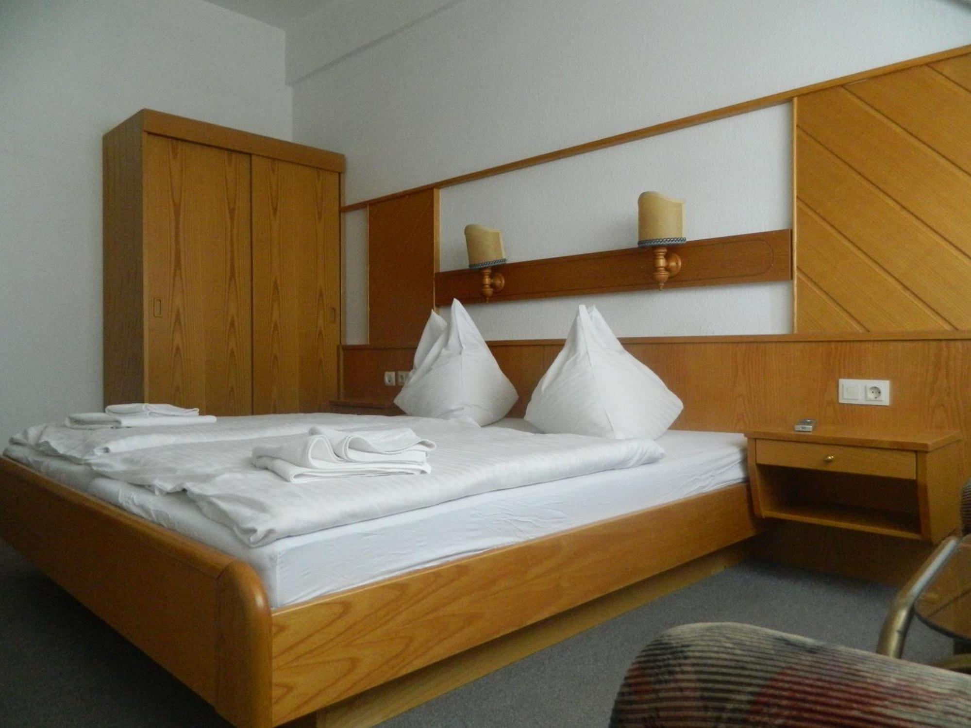 Hotel Familia Zamárdi Room photo